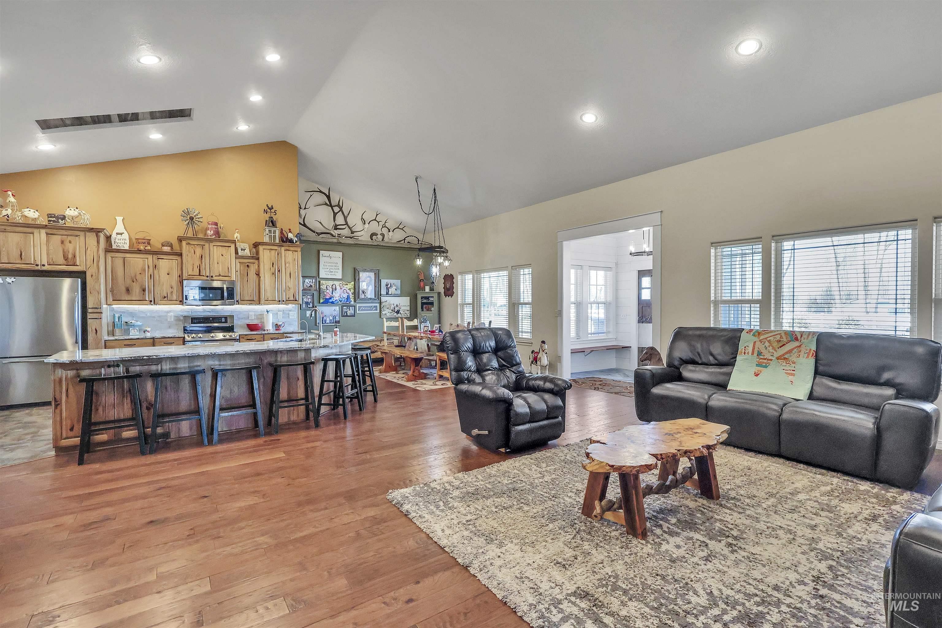 781 N 1150 E Property Photo 14