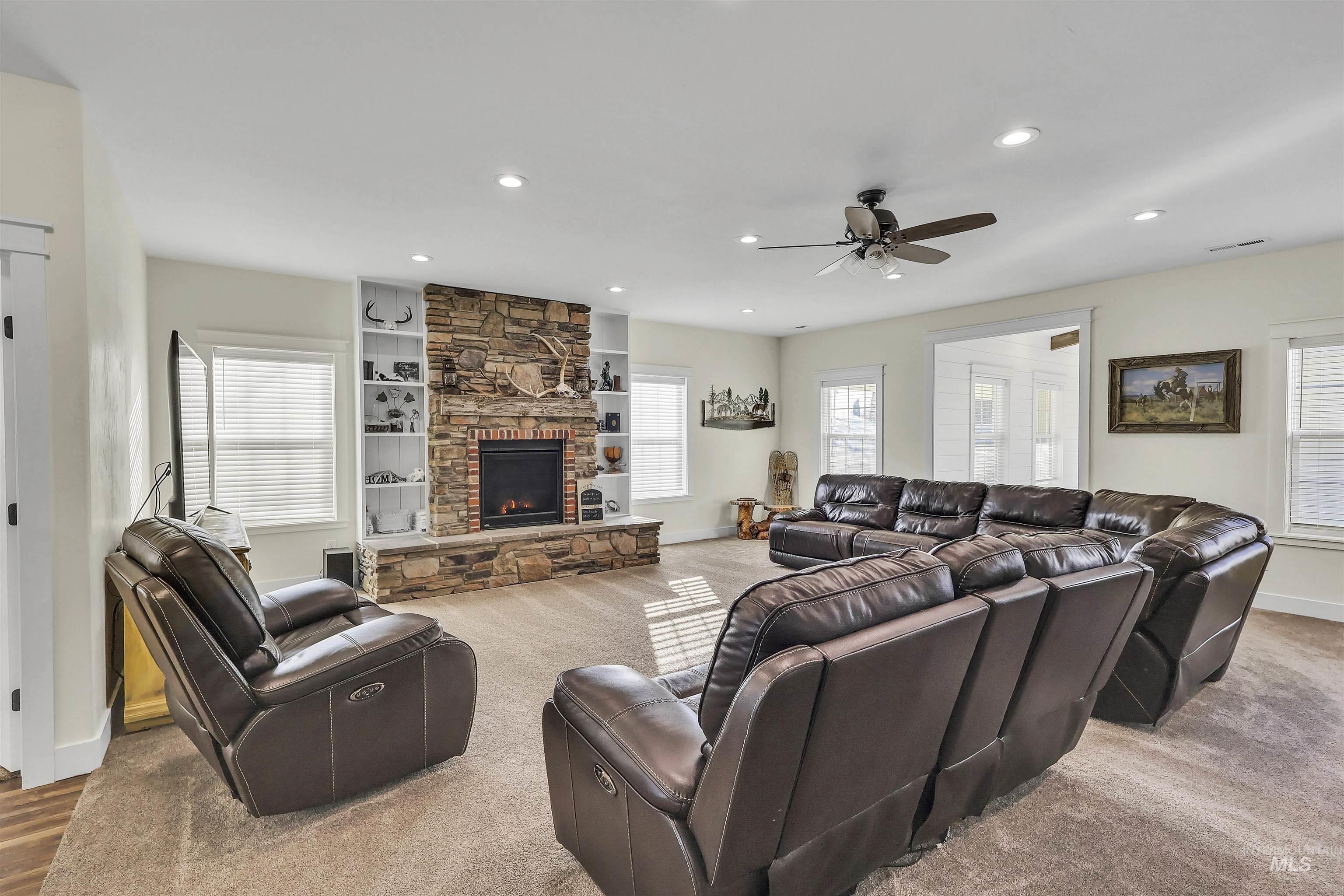 781 N 1150 E Property Photo 22