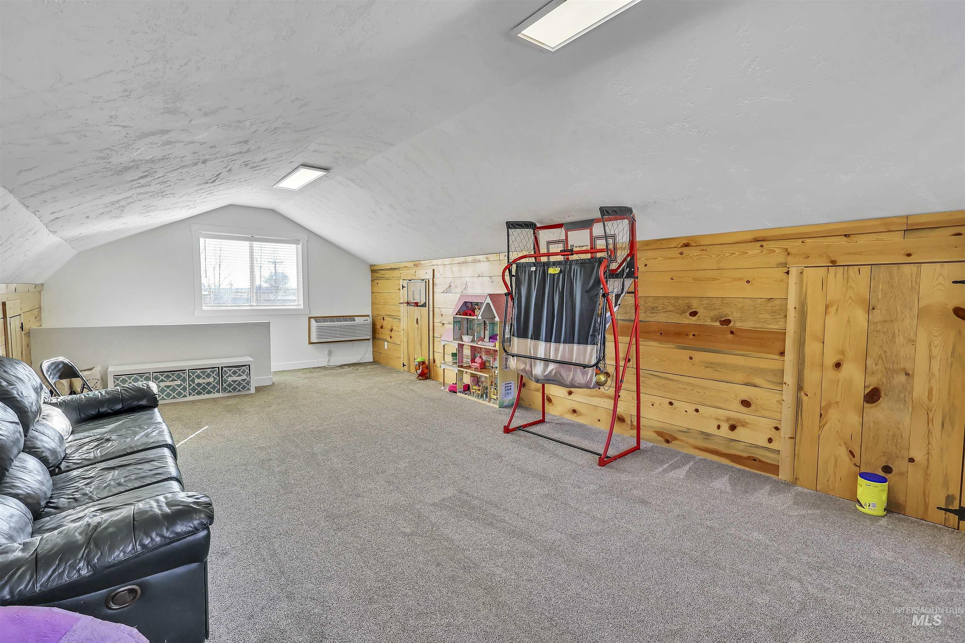 781 N 1150 E Property Photo 41