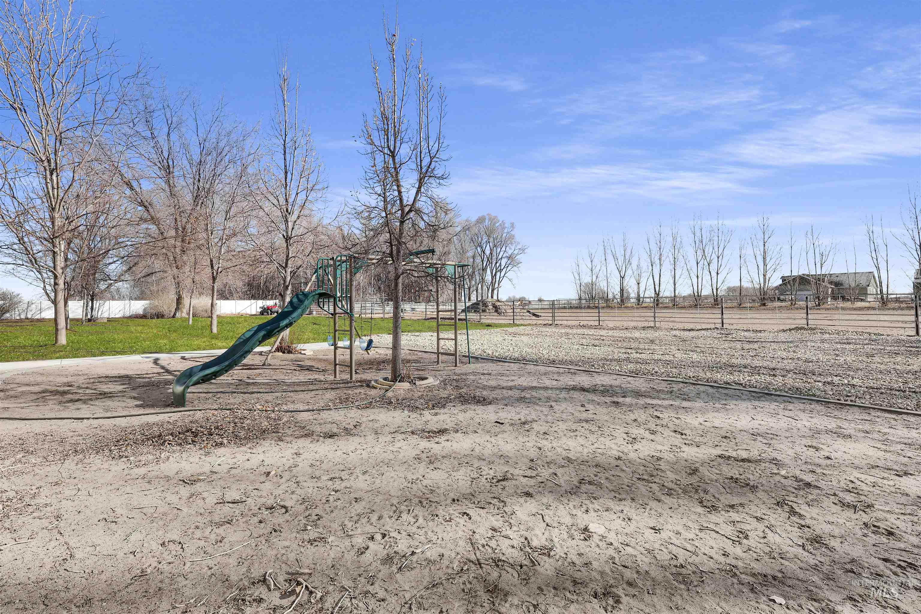 781 N 1150 E Property Photo 48