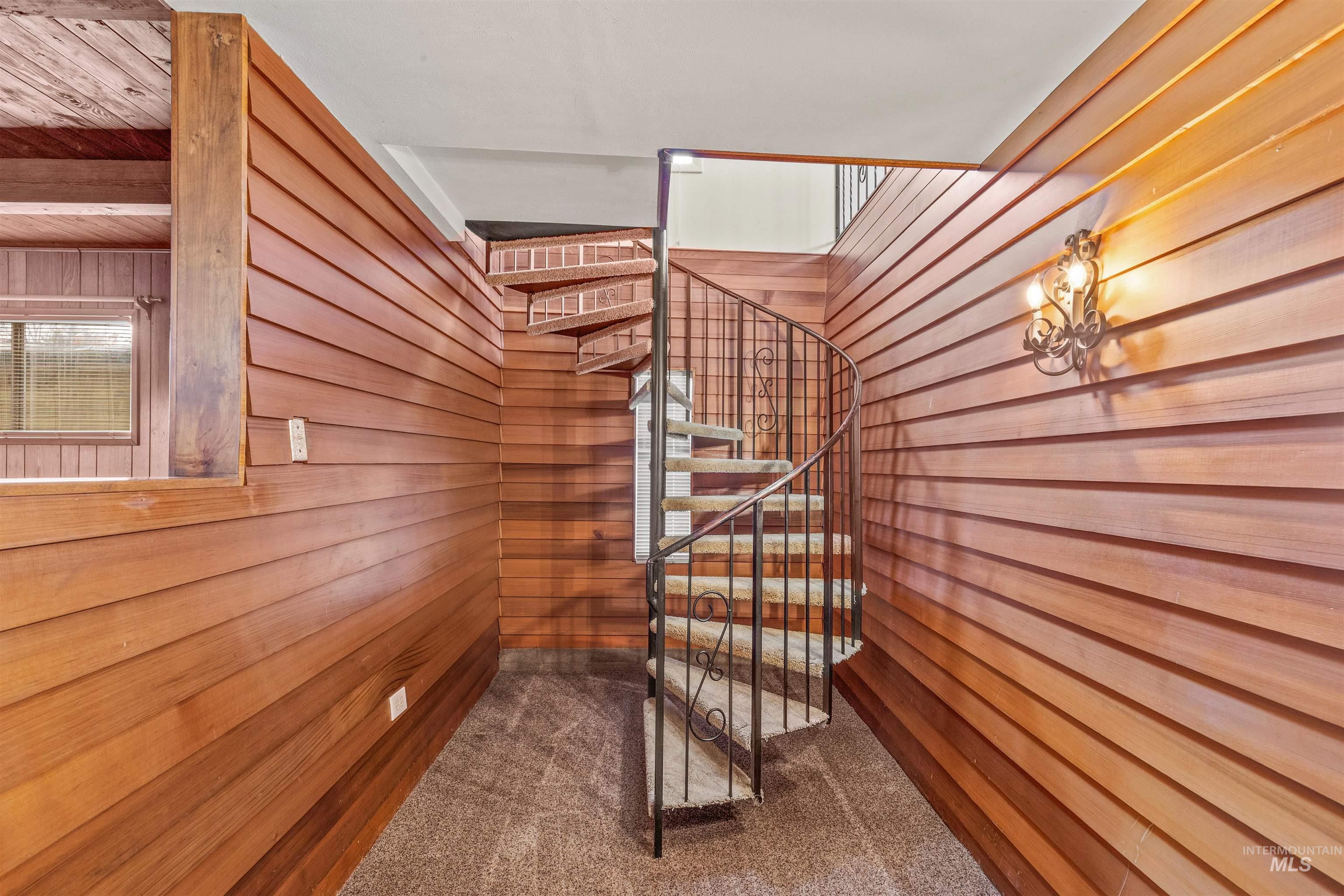 2810 9th Avenue Property Photo 17