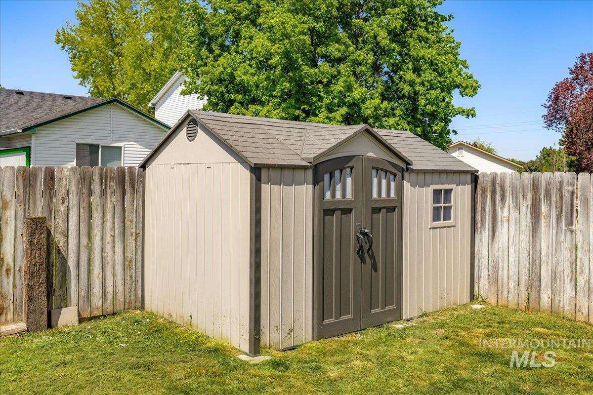 1621 S Woodland Dr Property Photo 29