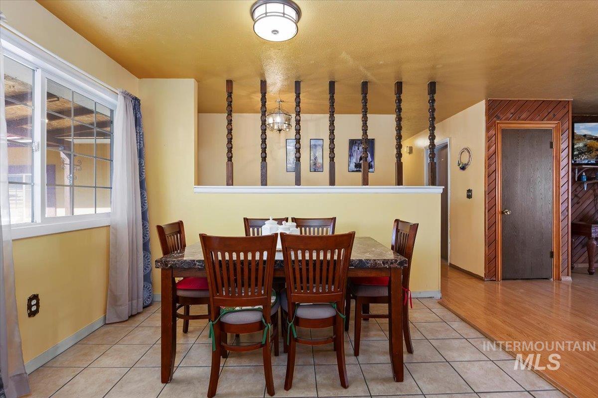 387 N Conant Ave Property Photo 13