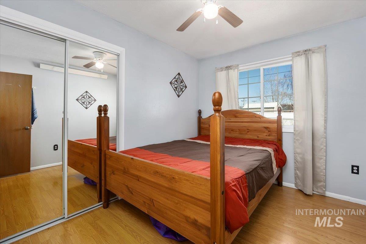 387 N Conant Ave Property Photo 16