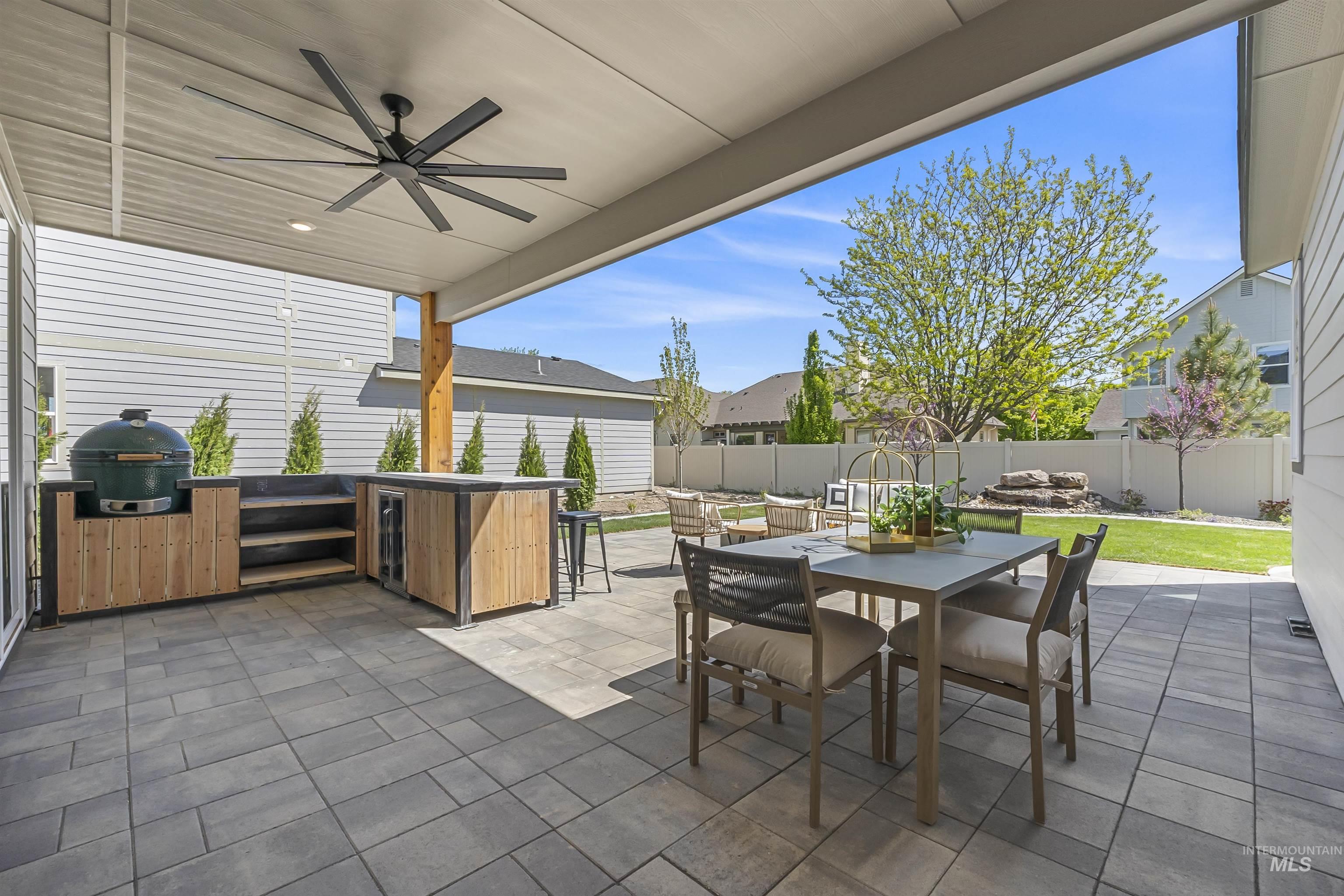 536 S Quincannon Lane Property Photo 14