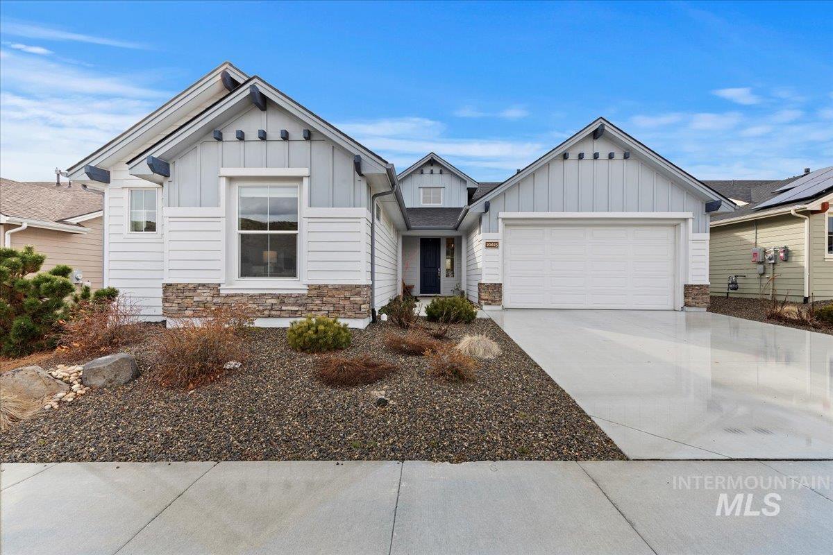 20623 N Glenisla Property Photo