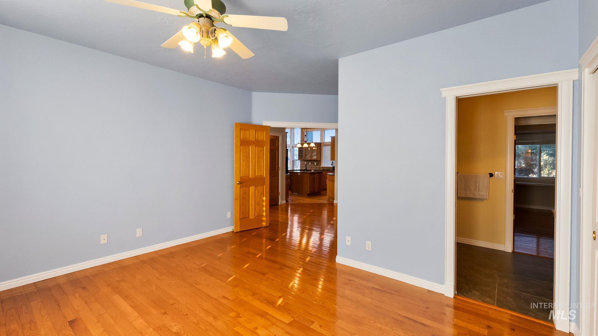 6491 N Hillsboro Property Photo 27