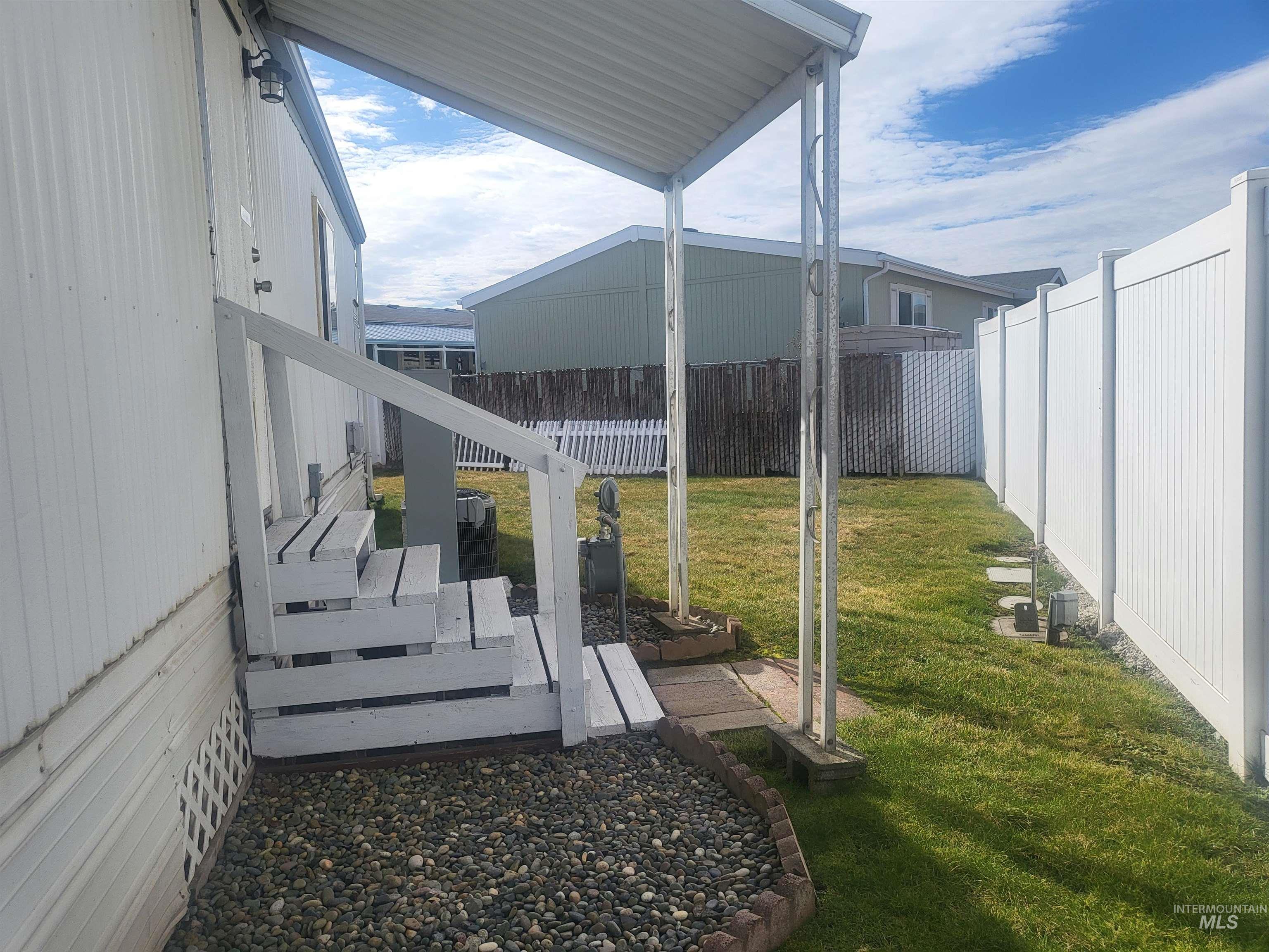 2015 6th Ave #324c Property Photo 4
