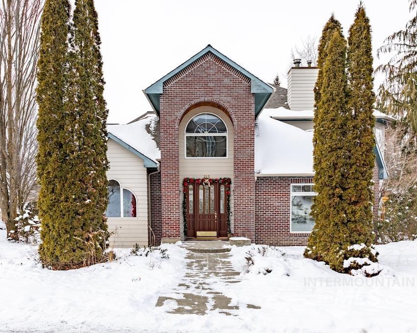 213 Rose Court Property Photo