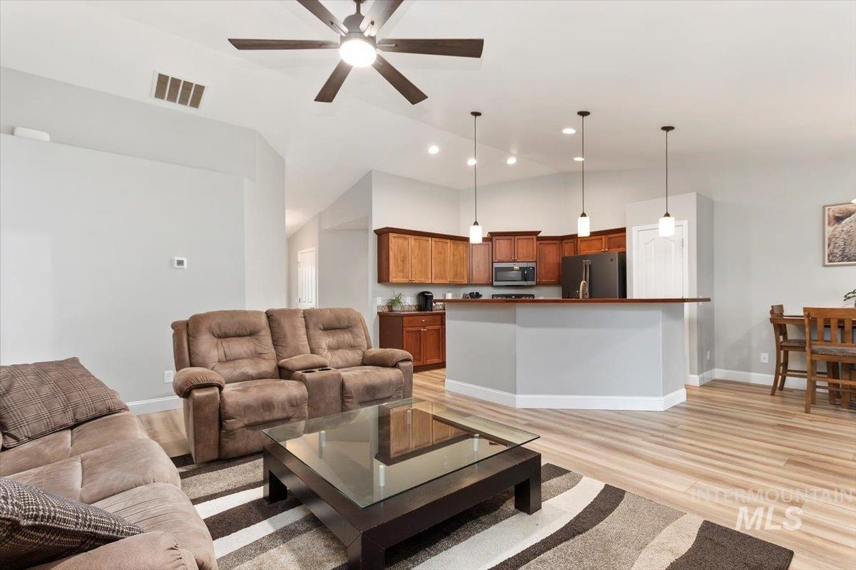 2468 E 3805 N Property Photo 5