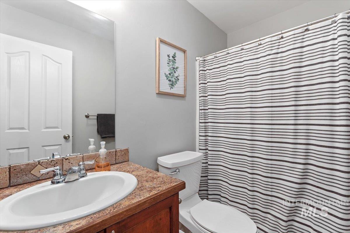 2468 E 3805 N Property Photo 15