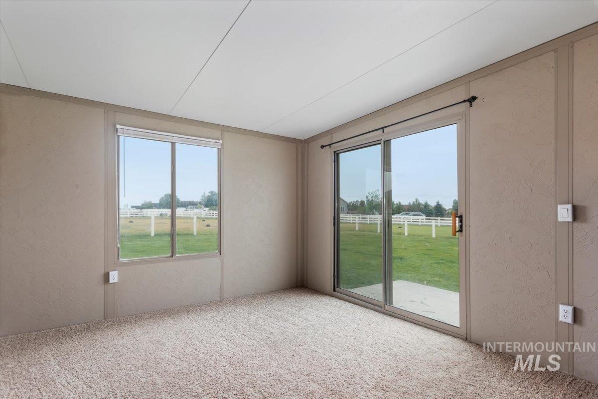 2468 E 3805 N Property Photo 21