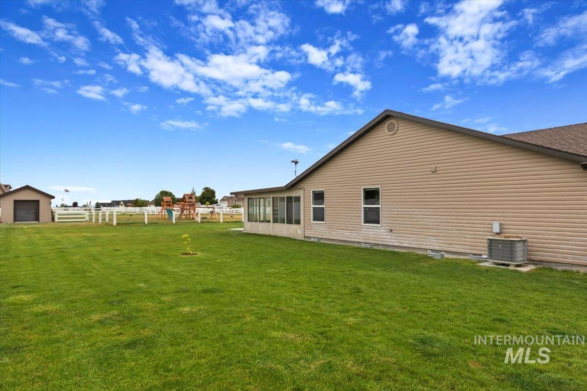 2468 E 3805 N Property Photo 29
