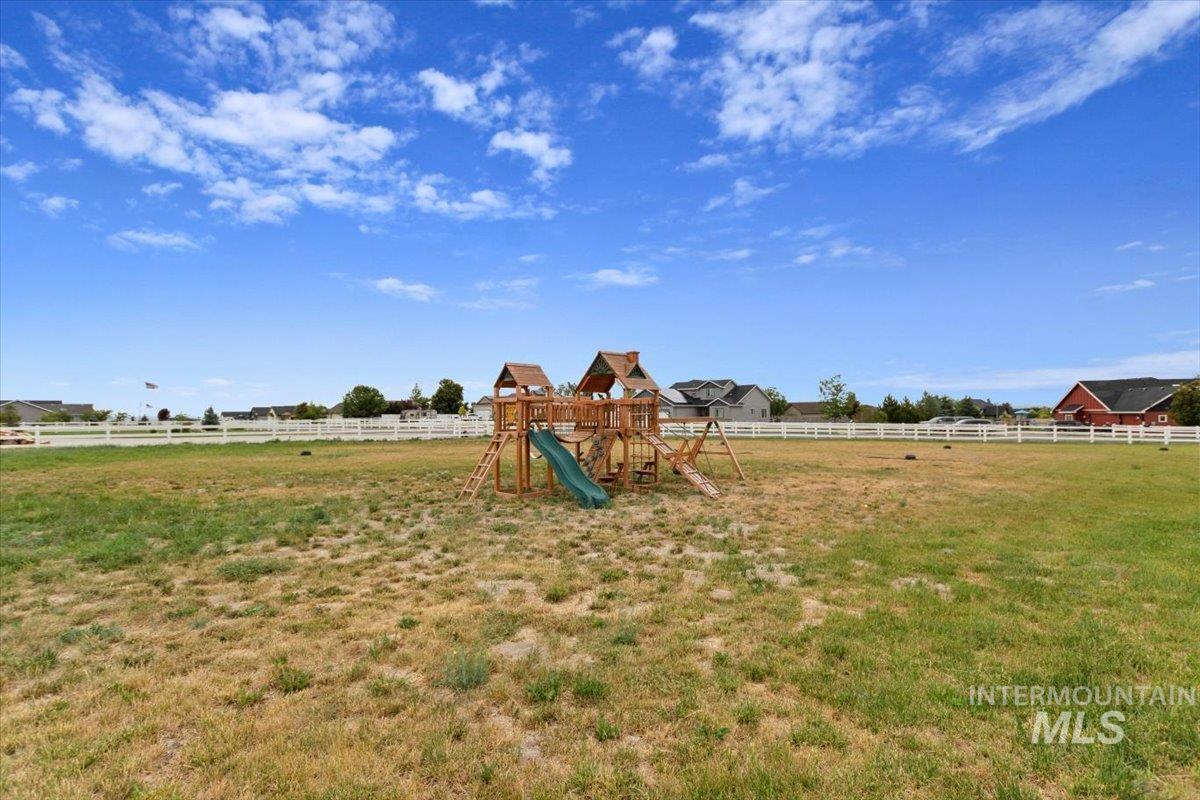2468 E 3805 N Property Photo 31