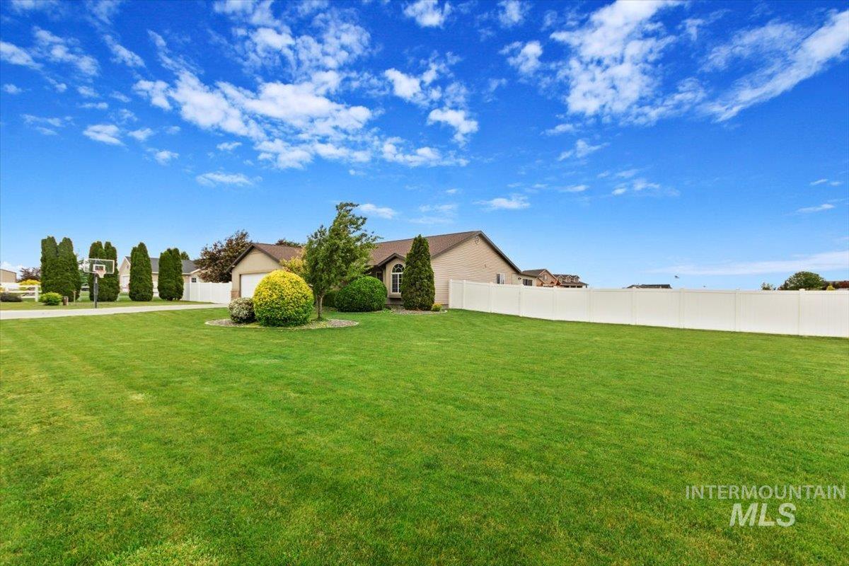 2468 E 3805 N Property Photo 39