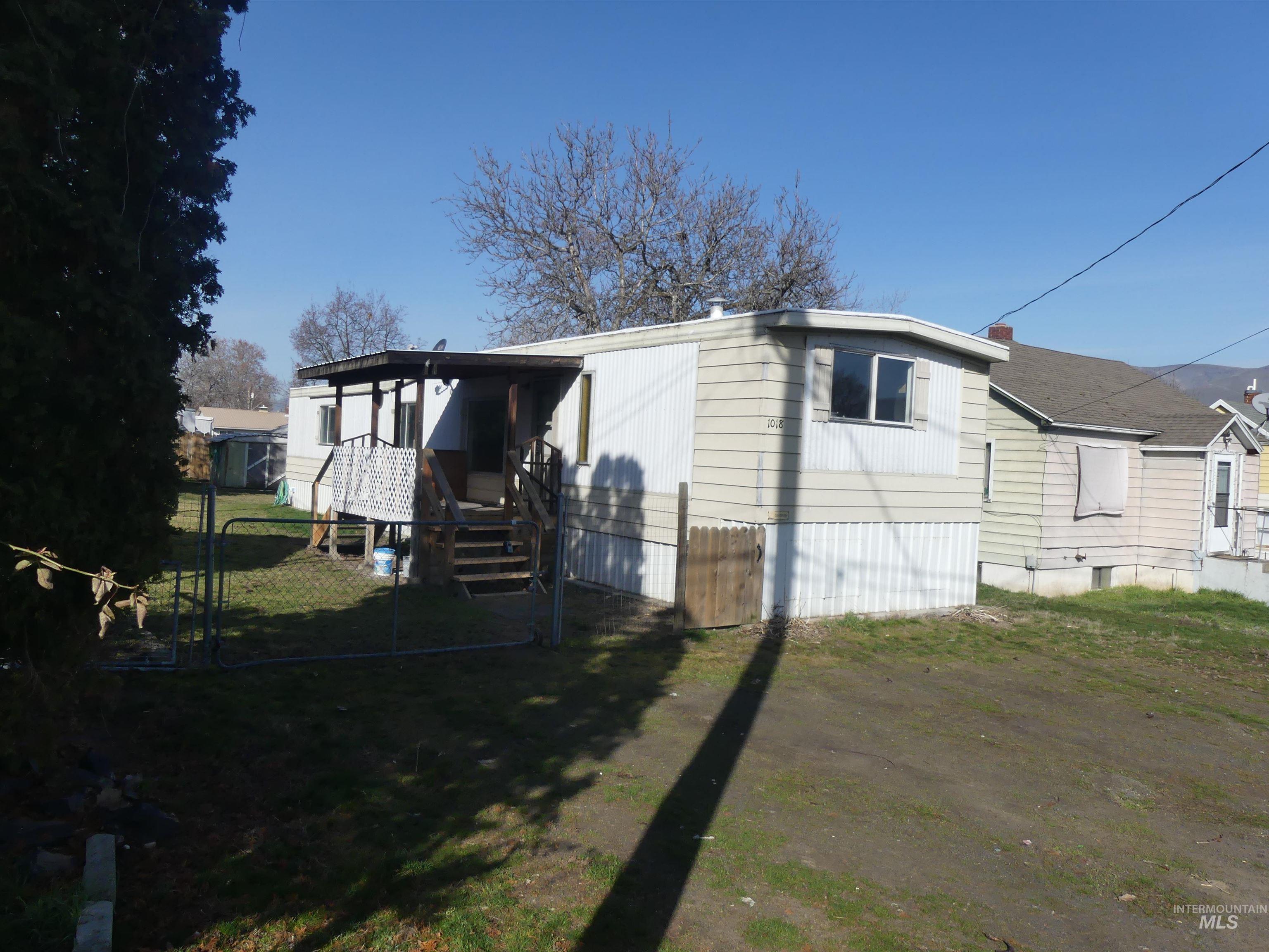 1018 Benjamin St Property Photo