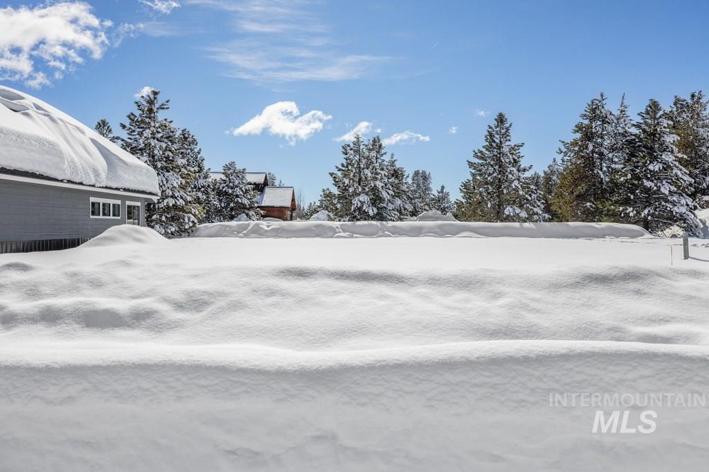 112 Bighorn Court Property Photo 8