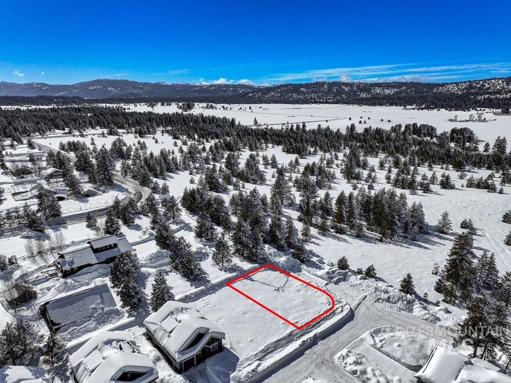 112 Bighorn Court Property Photo 9