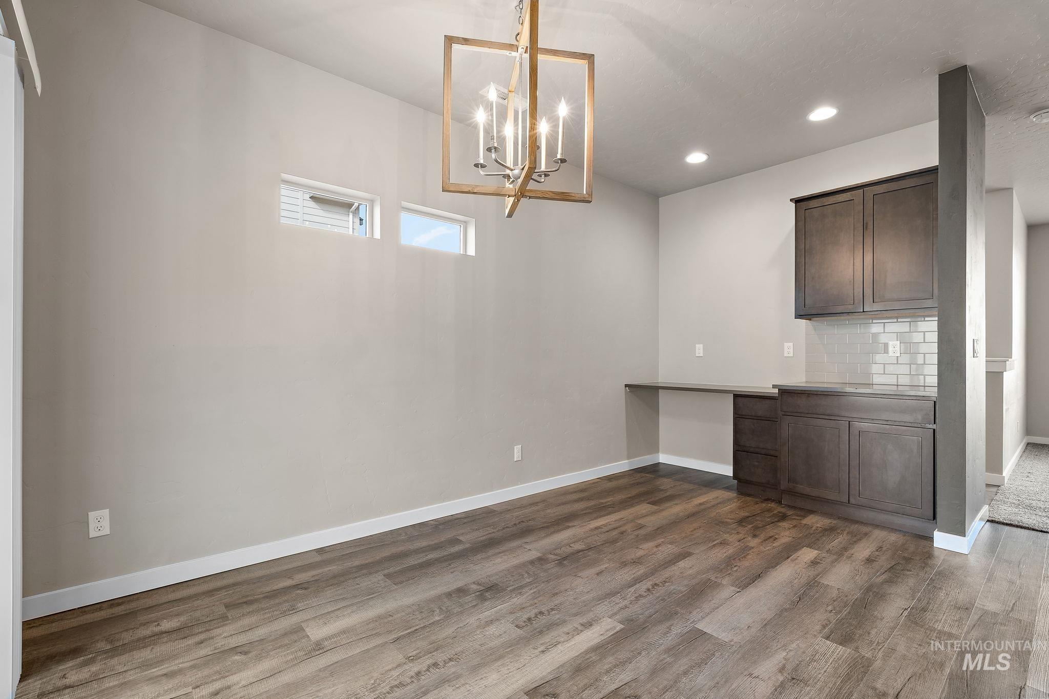 5877 W Hamm Property Photo 8