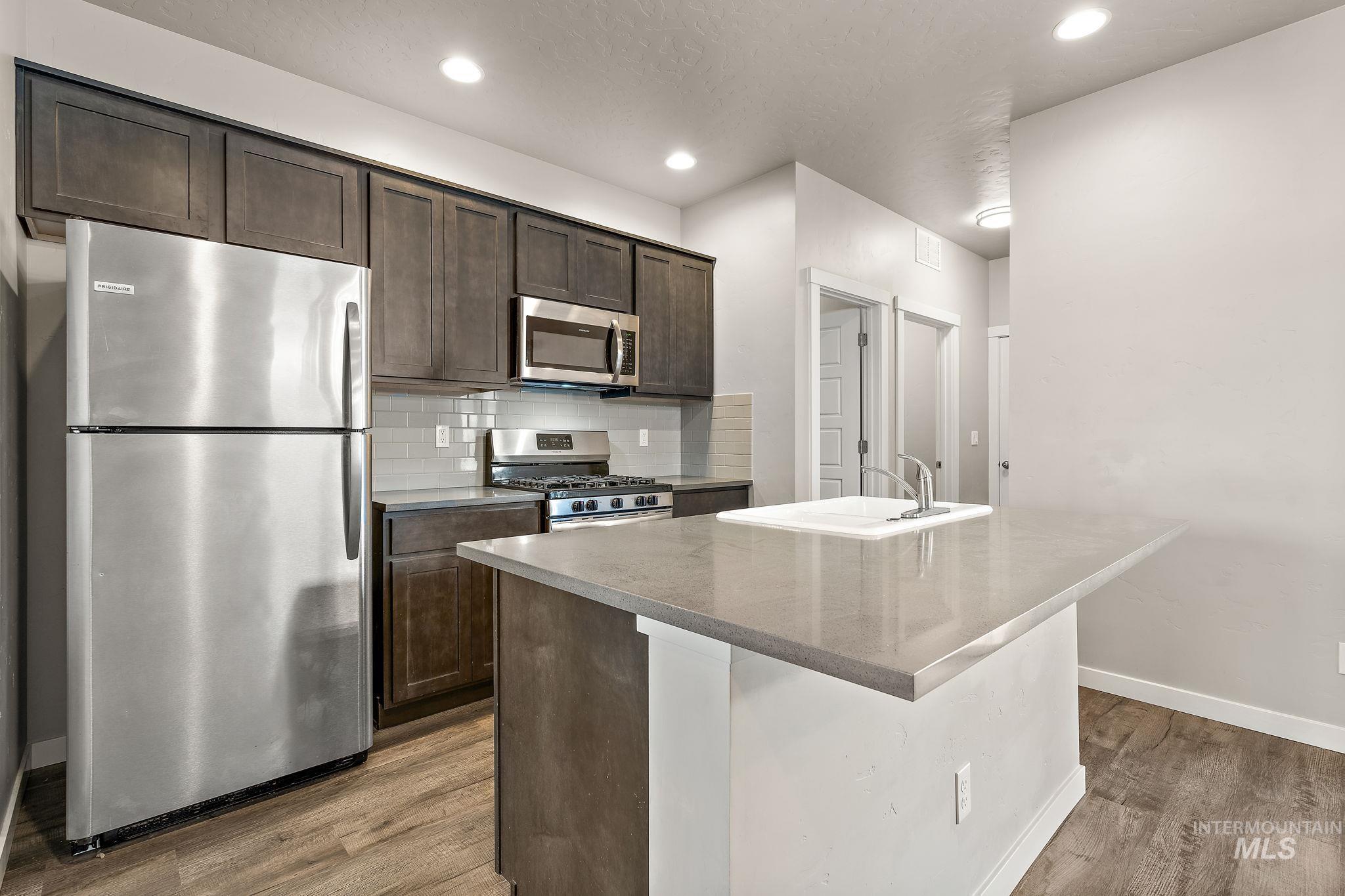 5877 W Hamm Property Photo 12