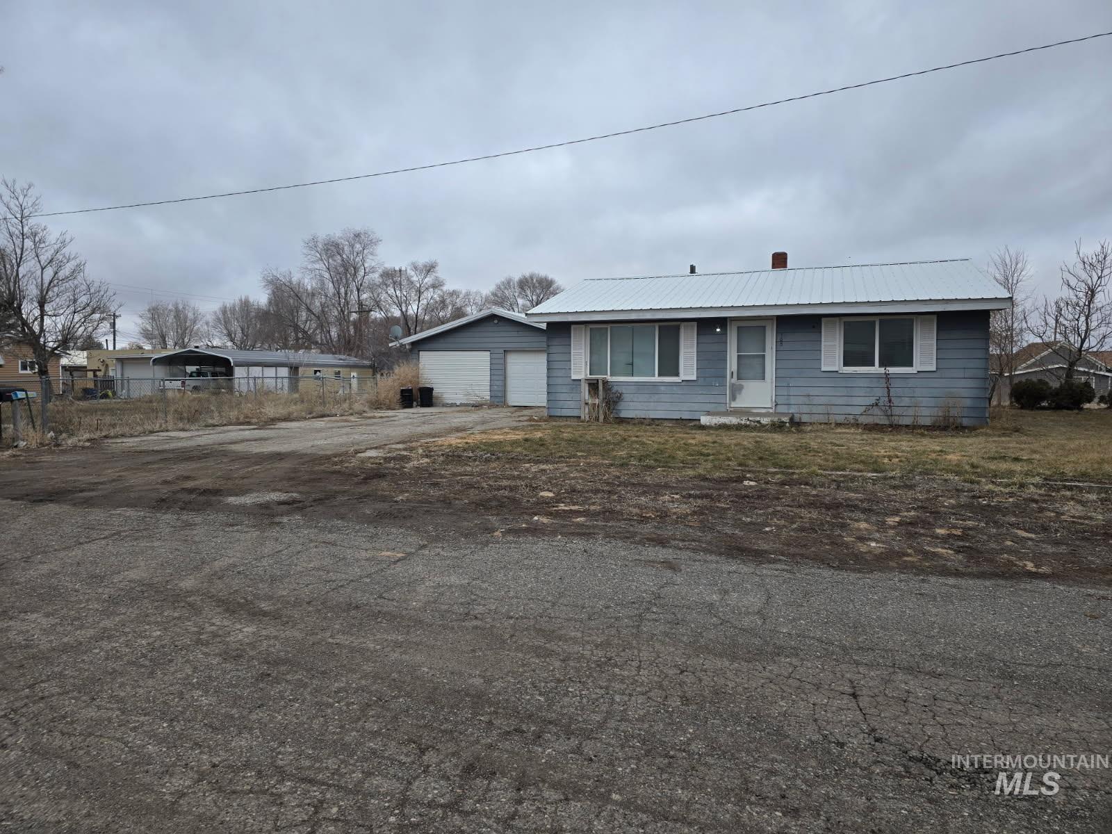 105 E Steet Property Photo 2