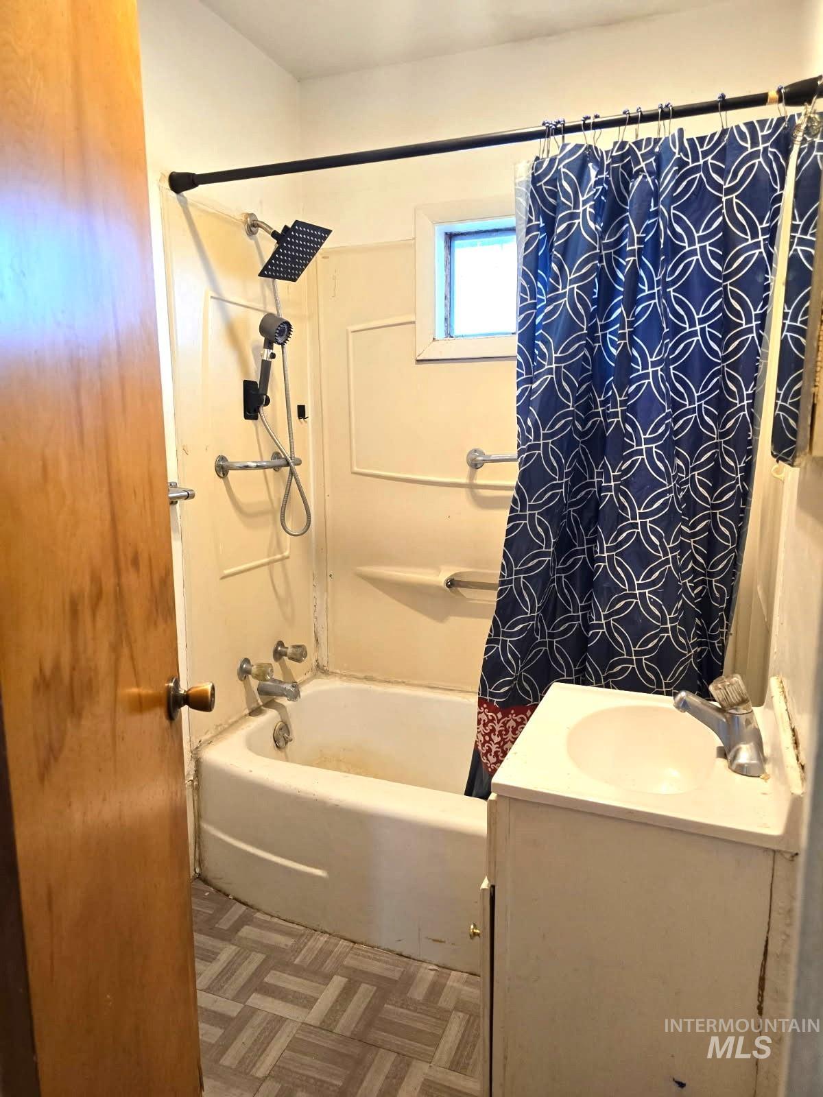 105 E Steet Property Photo 4