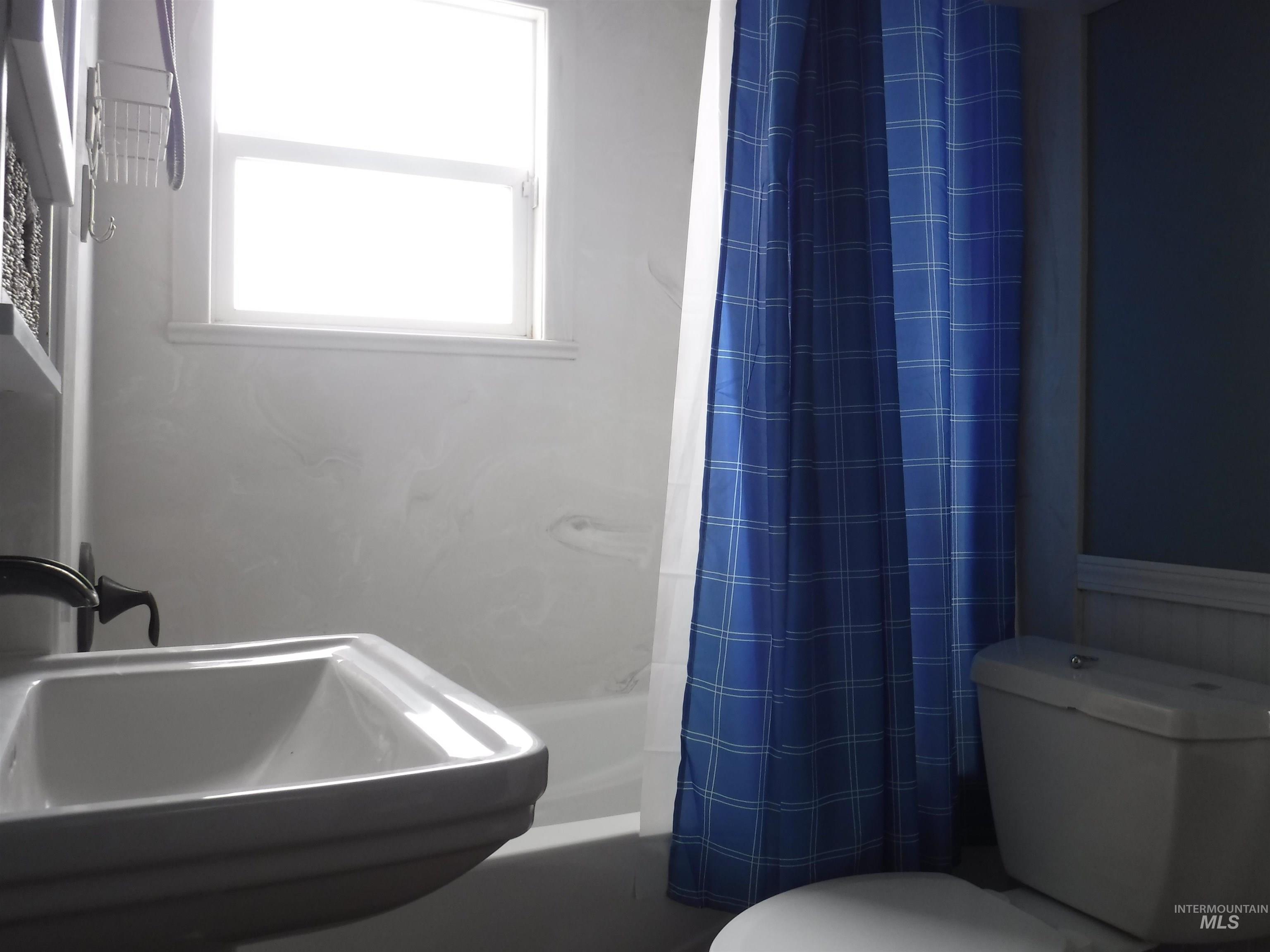 1010 6th Street Property Photo 15