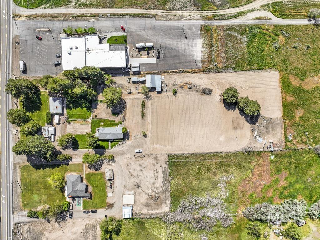 1907 & 1923 Pole Line Rd E Property Photo 21