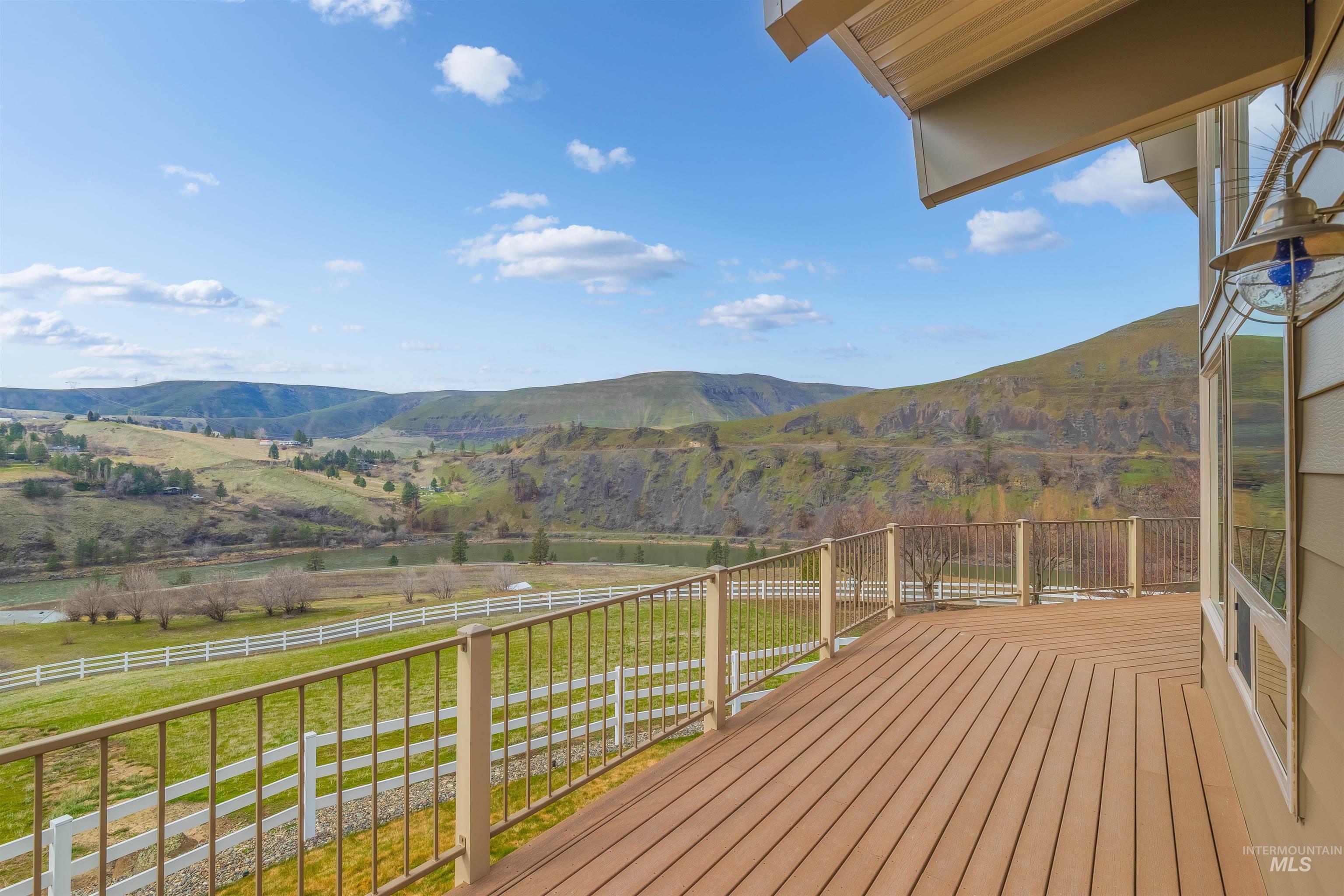 21766 Clearwater Ridge Property Photo 7