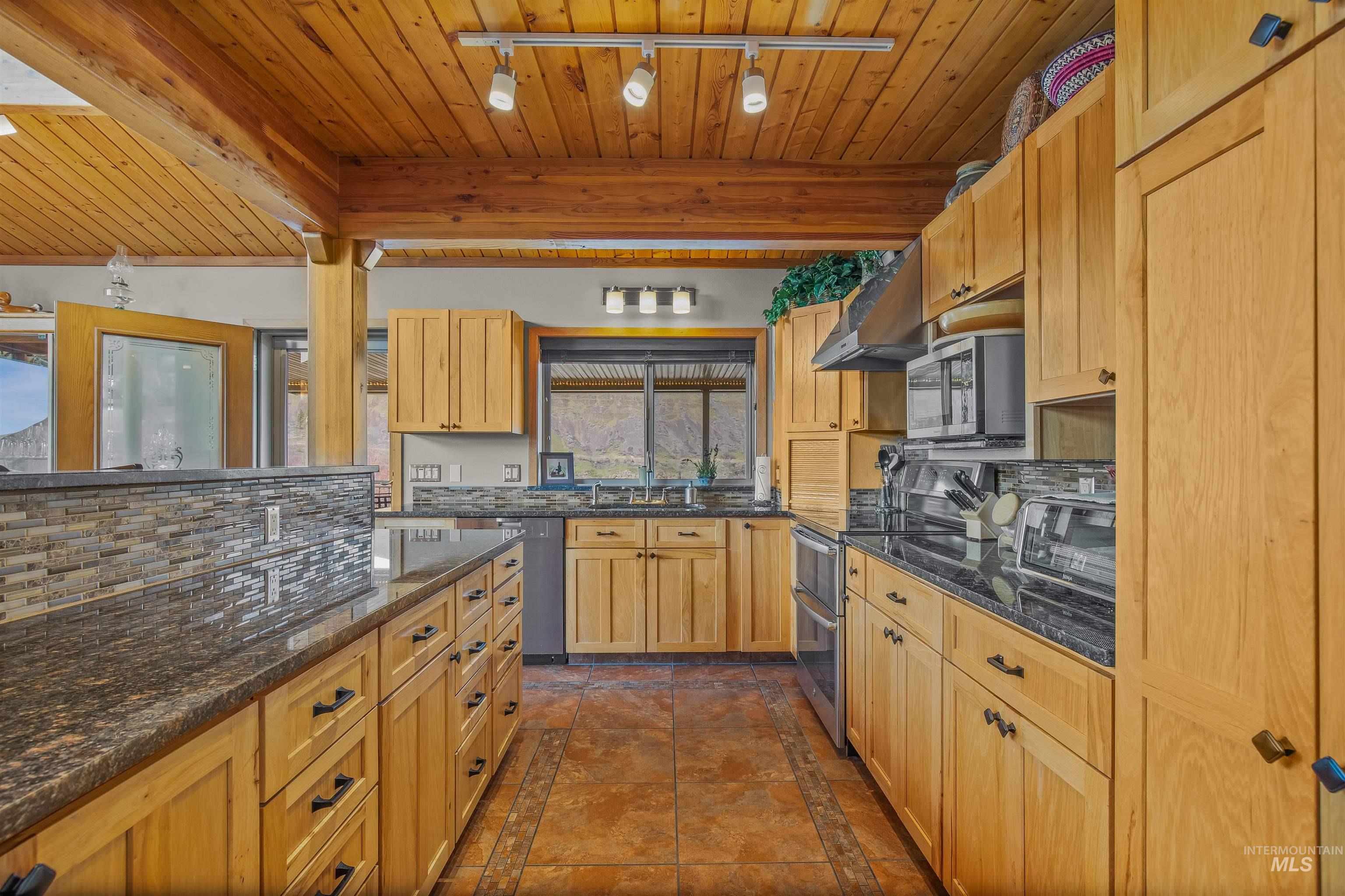 21766 Clearwater Ridge Property Photo 14