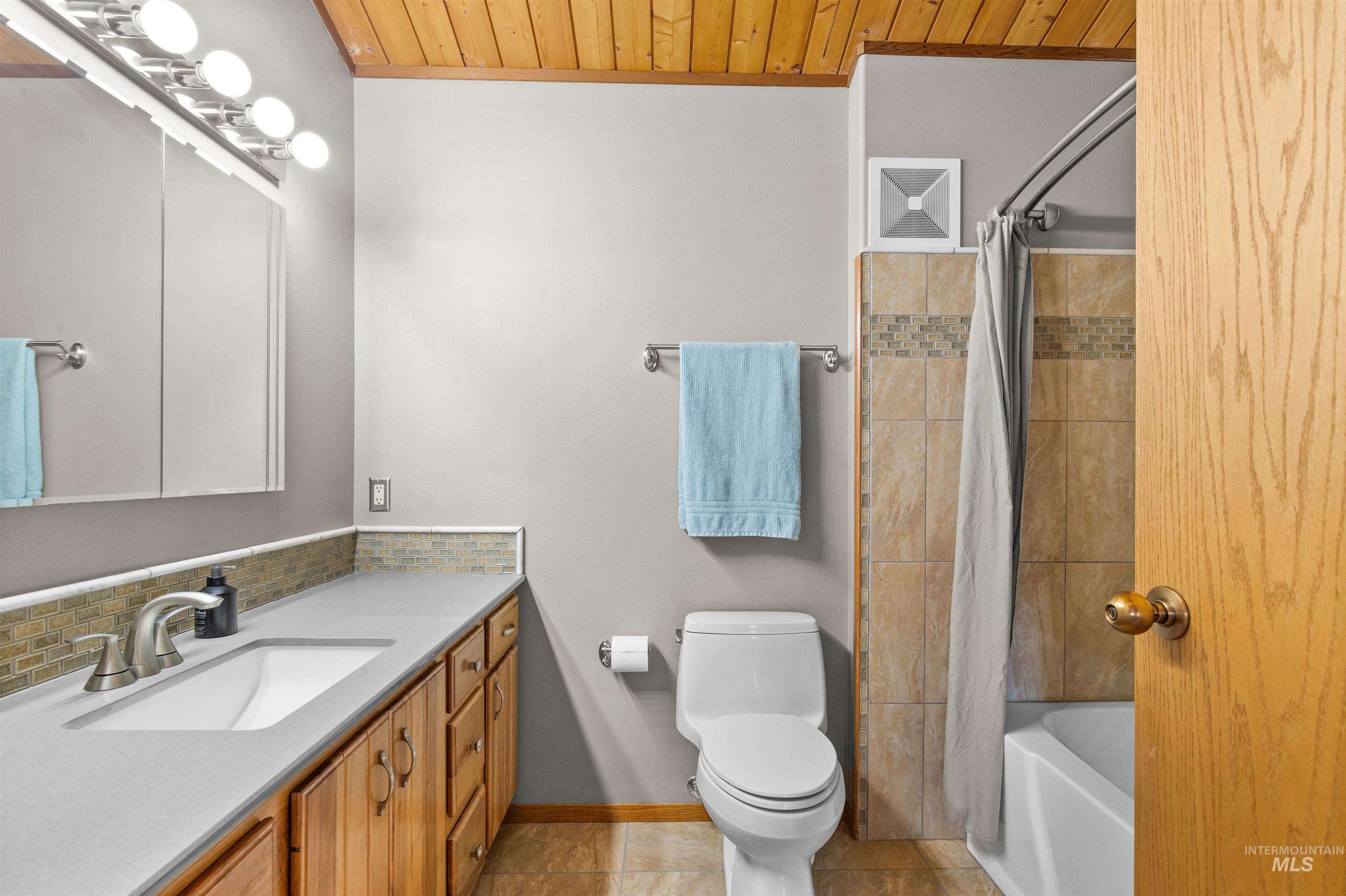 21766 Clearwater Ridge Property Photo 23