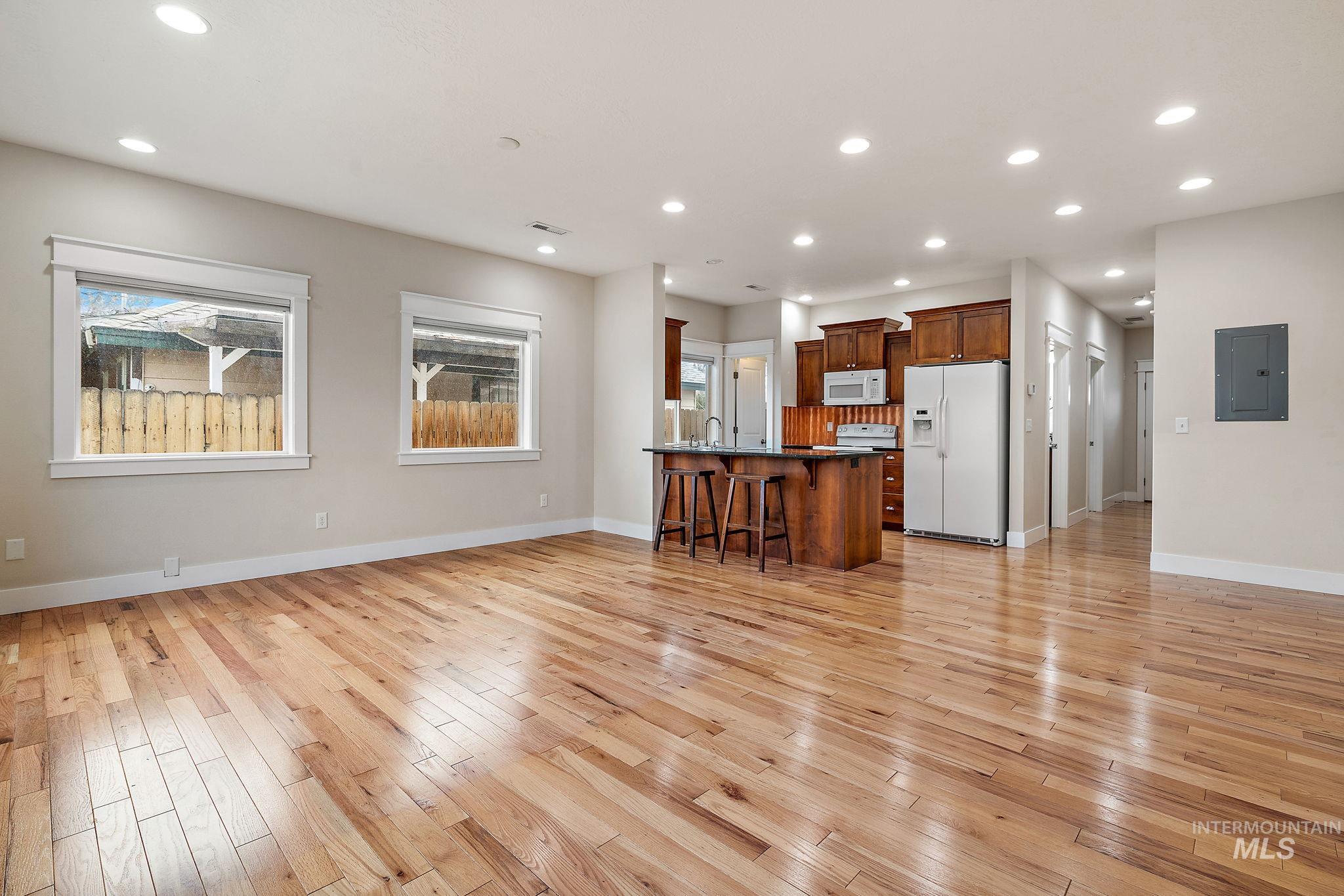 1308/1310 S Michigan Ave Property Photo 4