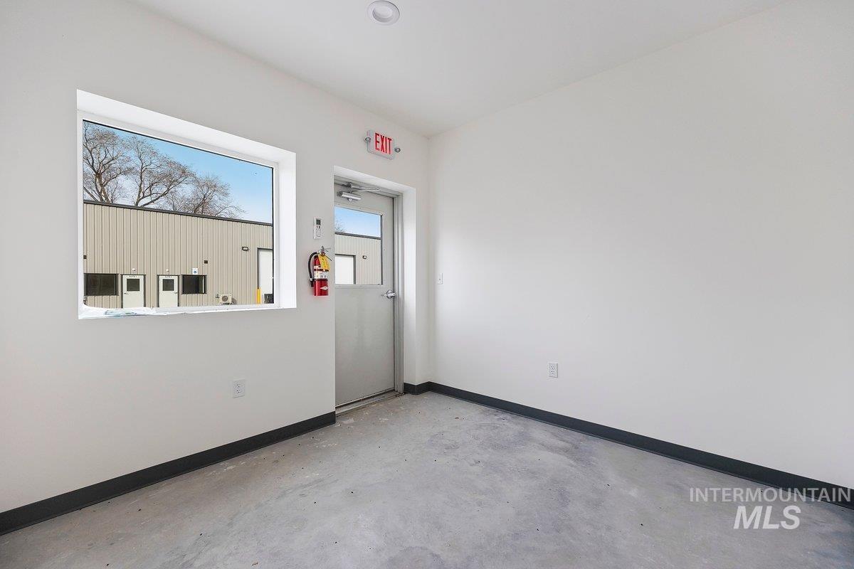 960 Washington St. S. Unit 3 Property Photo 5