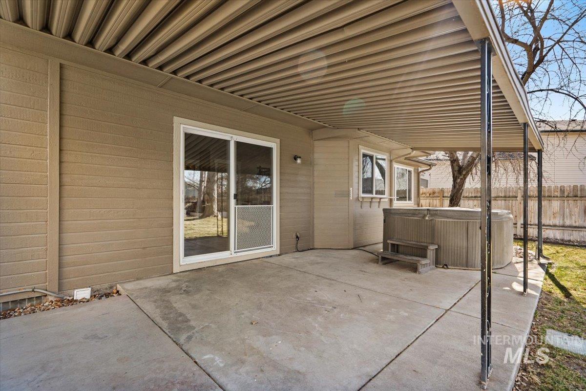1127 S Ada Street Property Photo 31