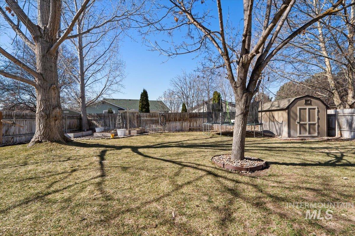 1127 S Ada Street Property Photo 32