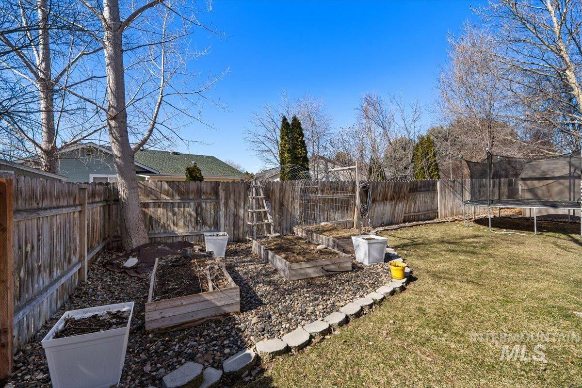 1127 S Ada Street Property Photo 34