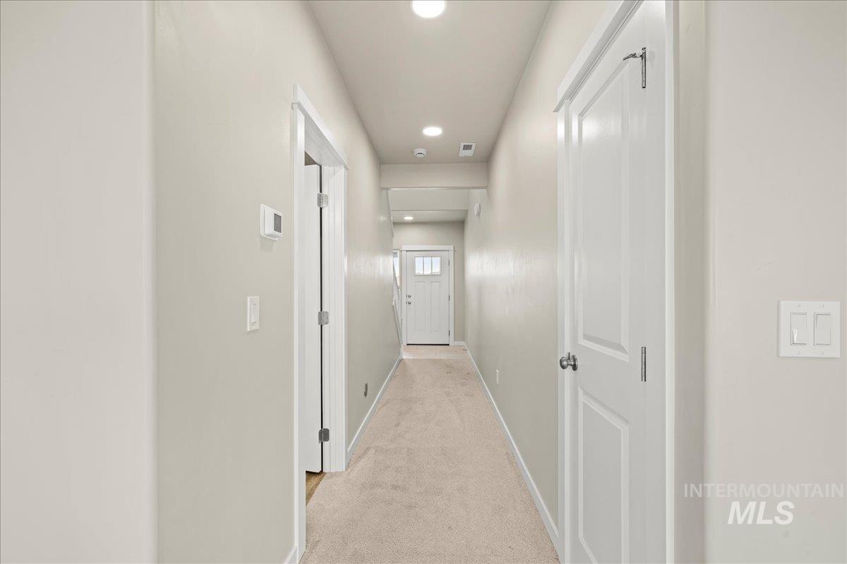 2205 E Tugela Falls Ct Property Photo 8