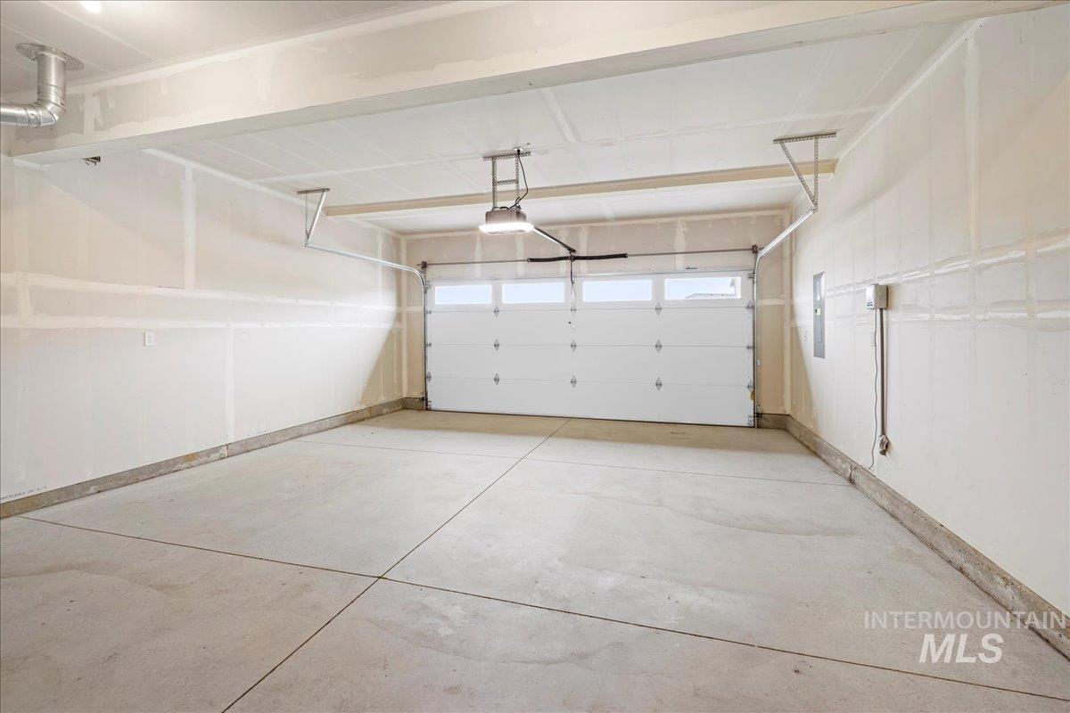 2205 E Tugela Falls Ct Property Photo 20