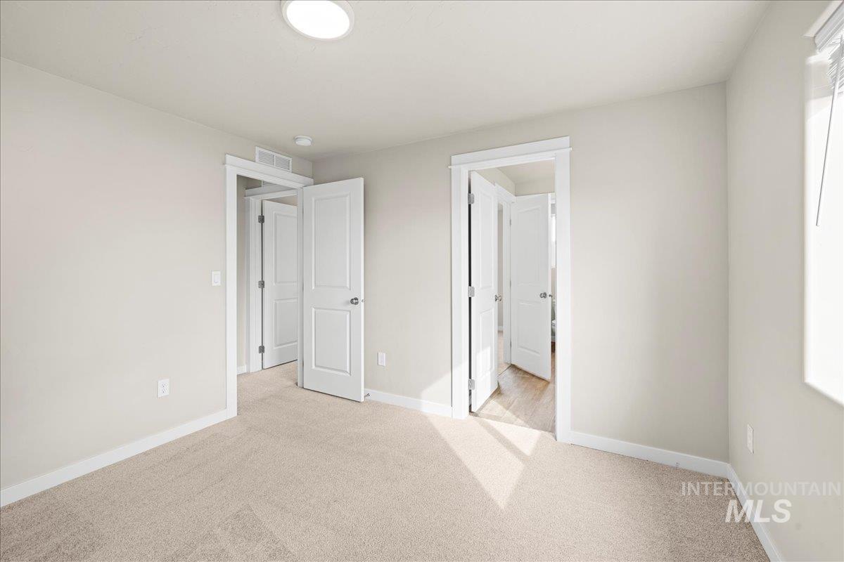 2205 E Tugela Falls Ct Property Photo 32