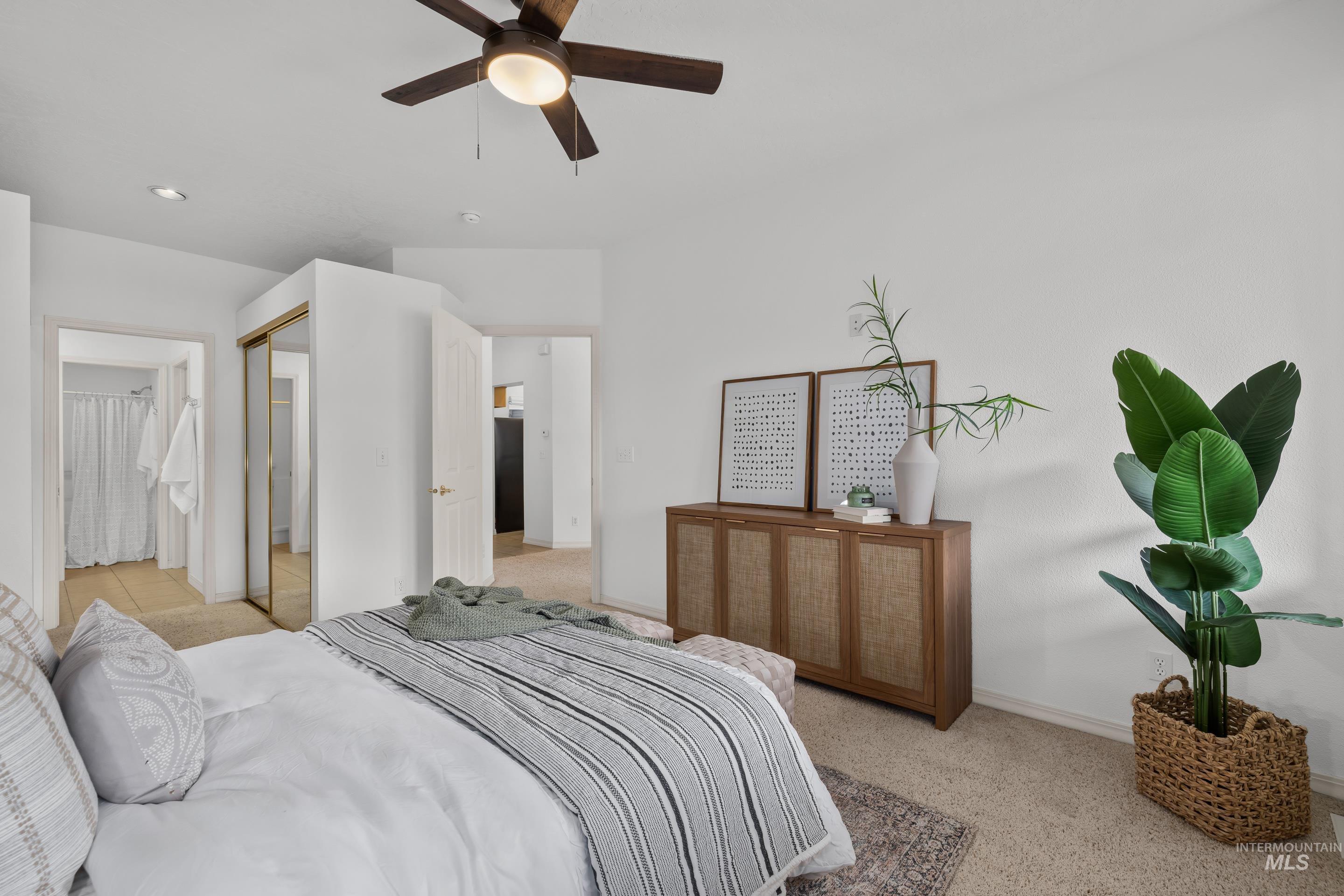 5116 S Surprise Way Property Photo 12