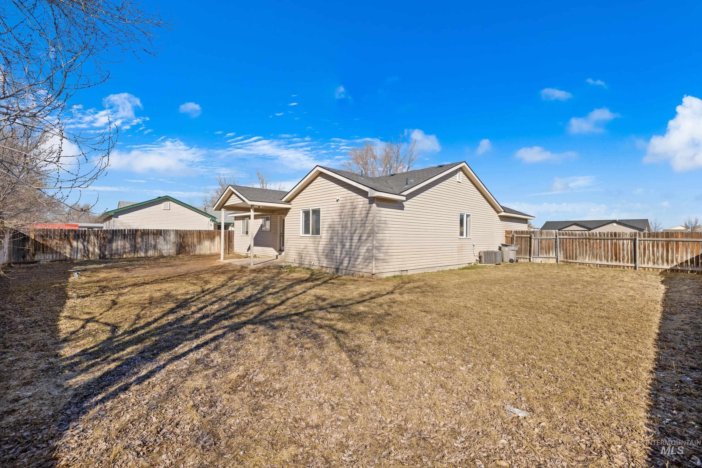 1379 Nw Withrow Ct Property Photo 32