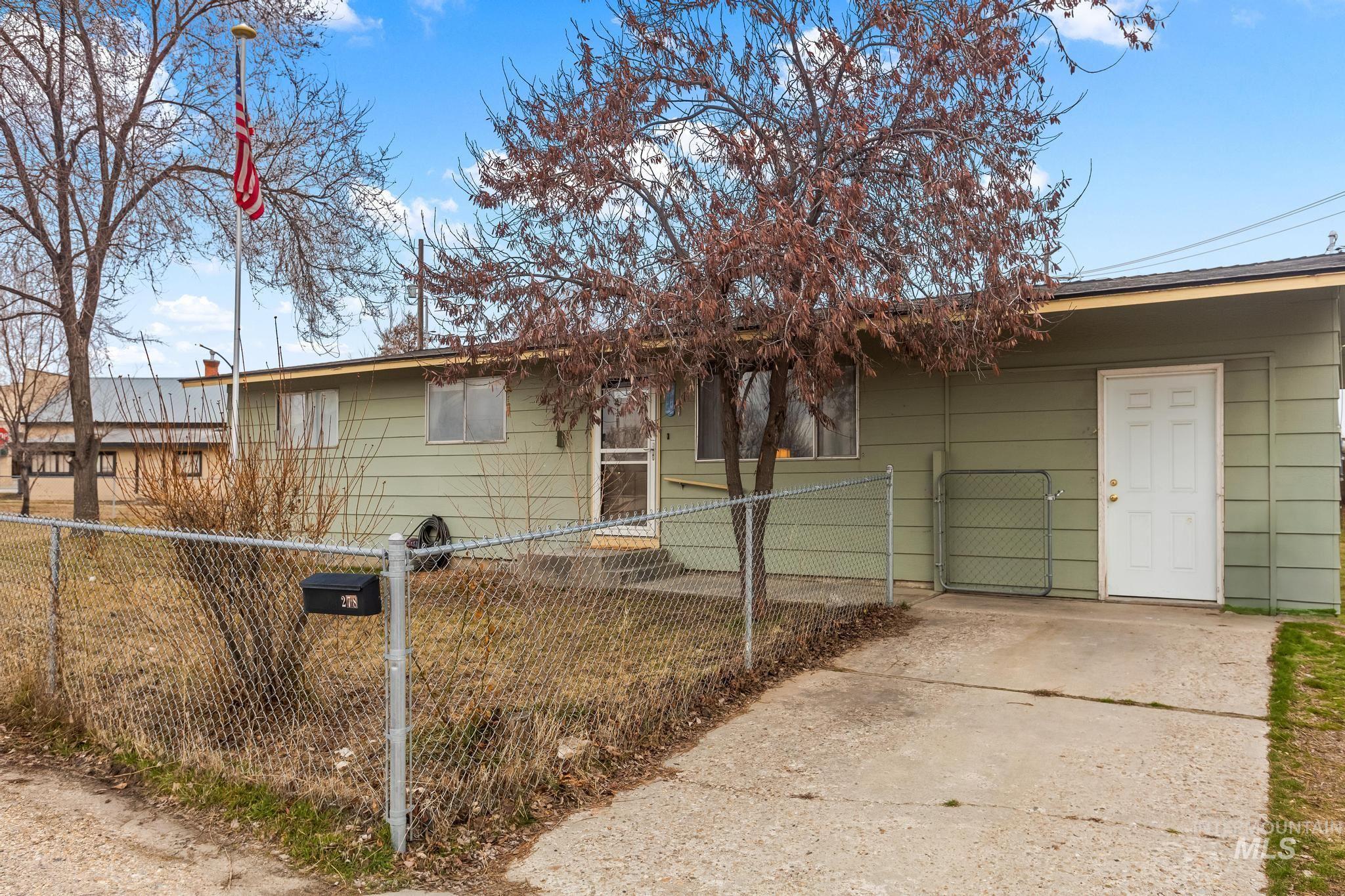 278 N Bridge Ave Property Photo