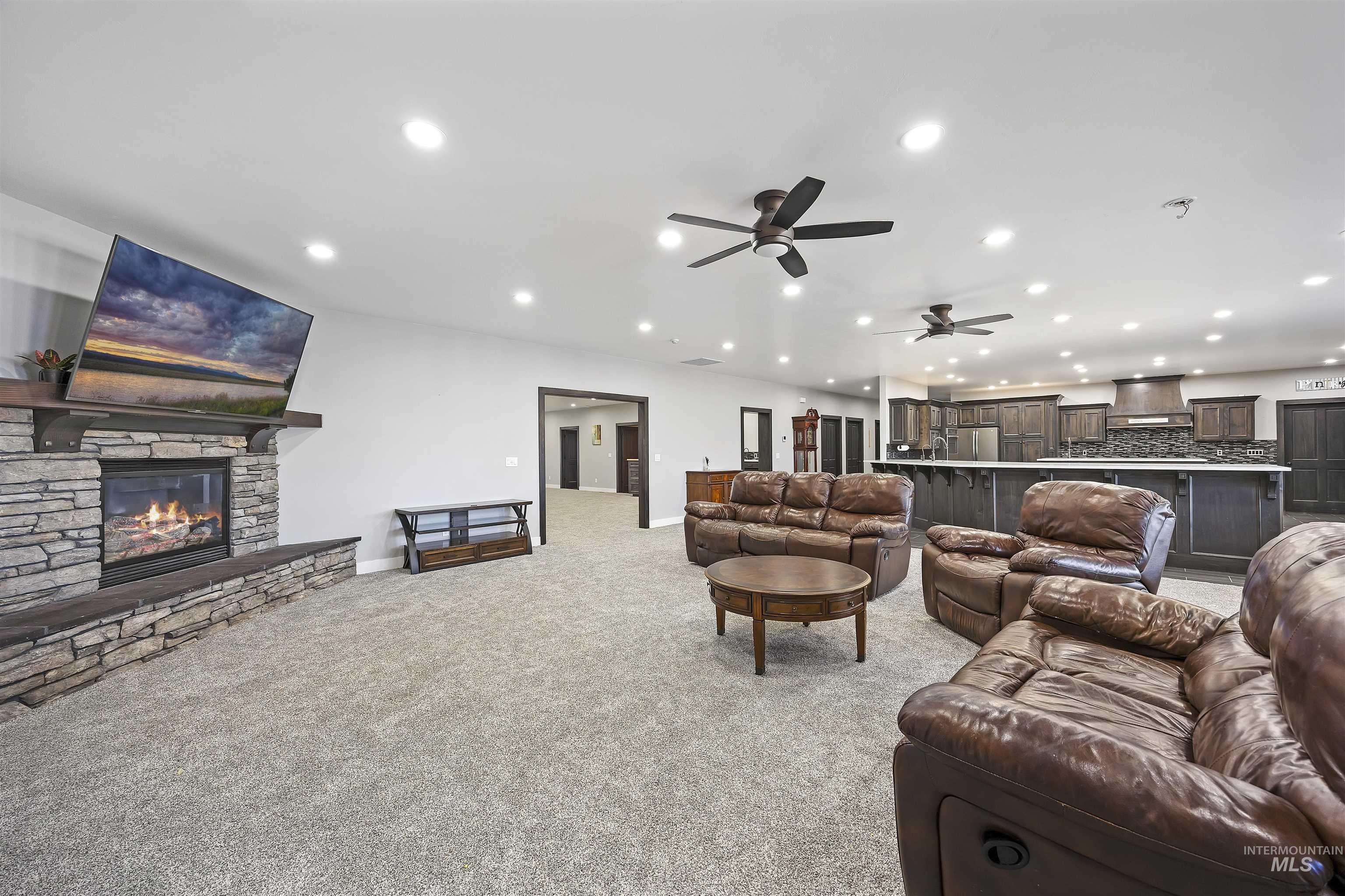 4030 N 3329 E Property Photo 16