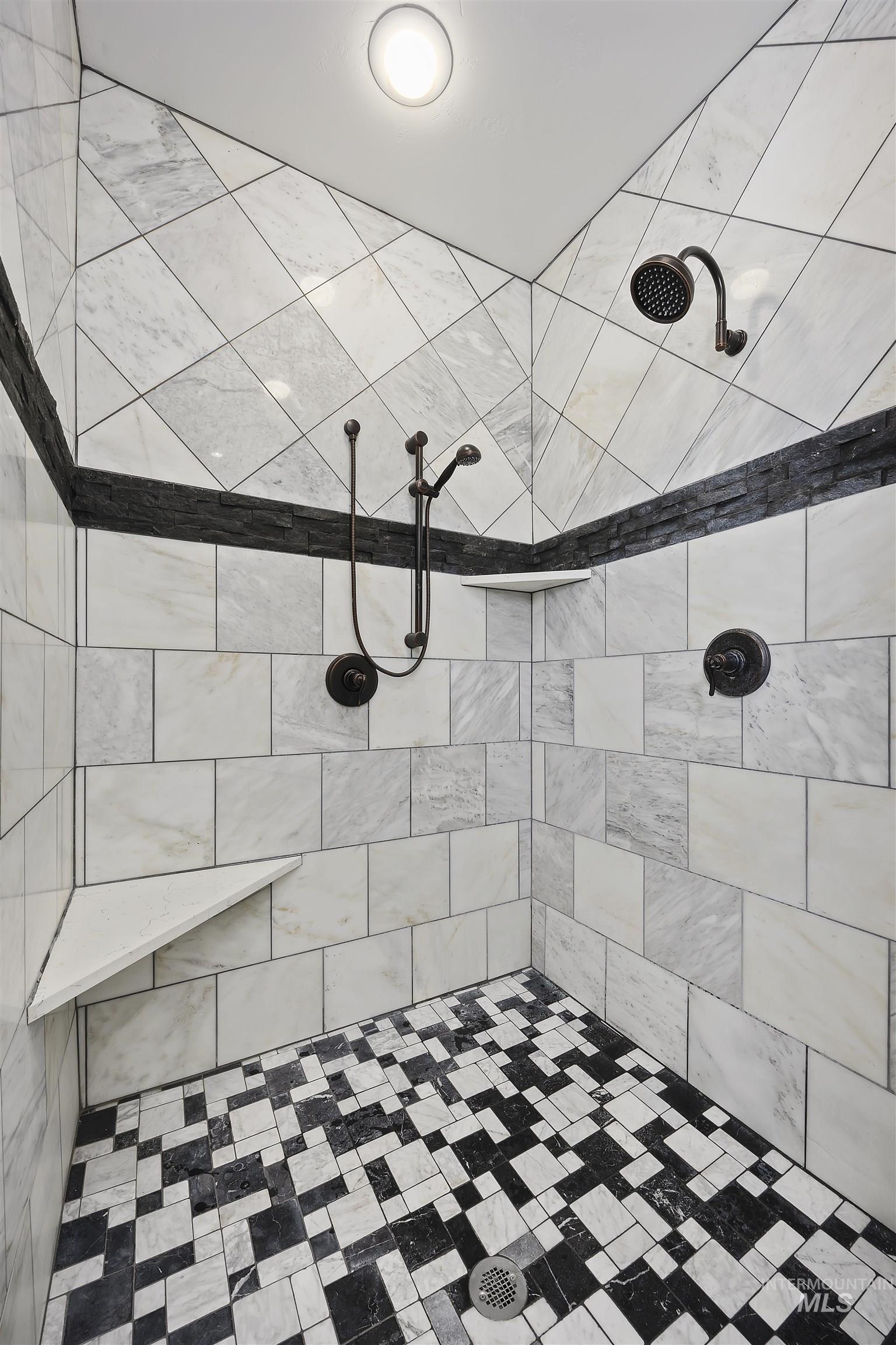 4030 N 3329 E Property Photo 25