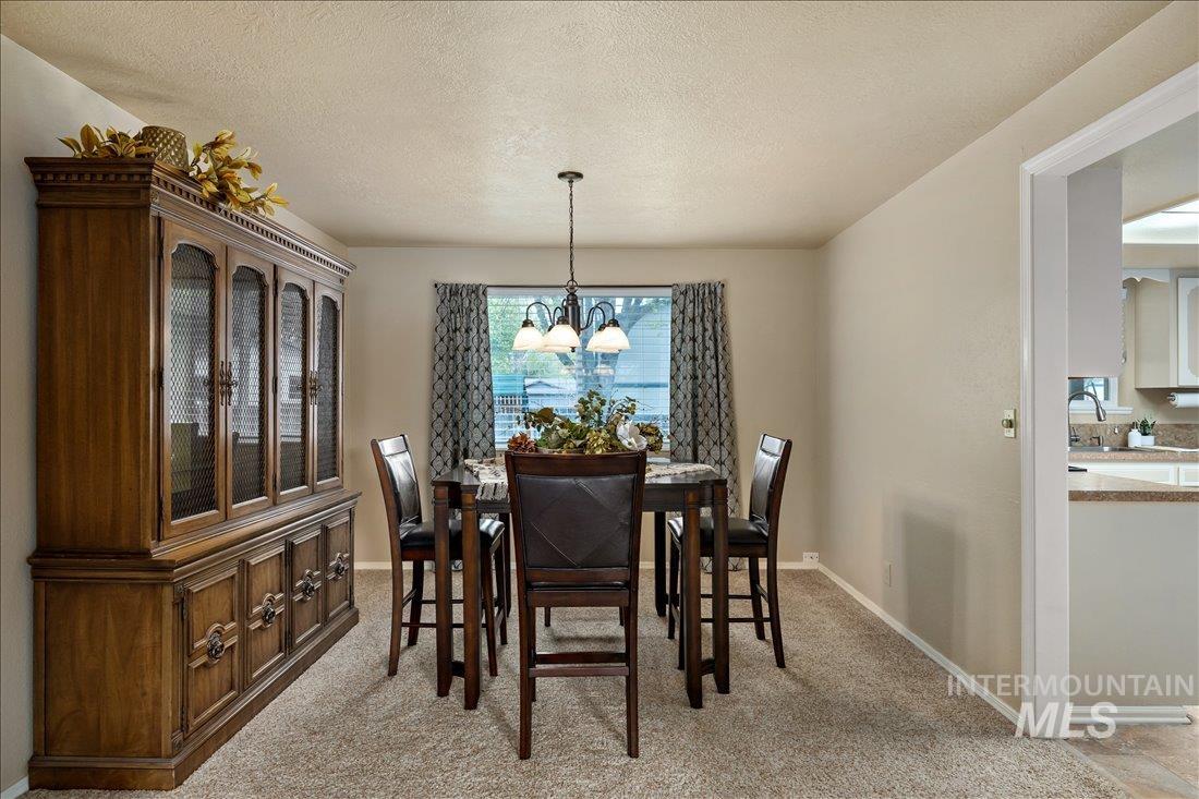 5328 W Bainbridge Dr. Property Photo 8