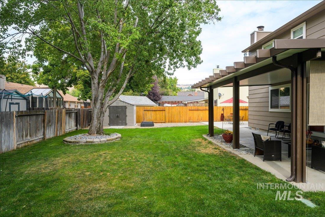 5328 W Bainbridge Dr. Property Photo 46