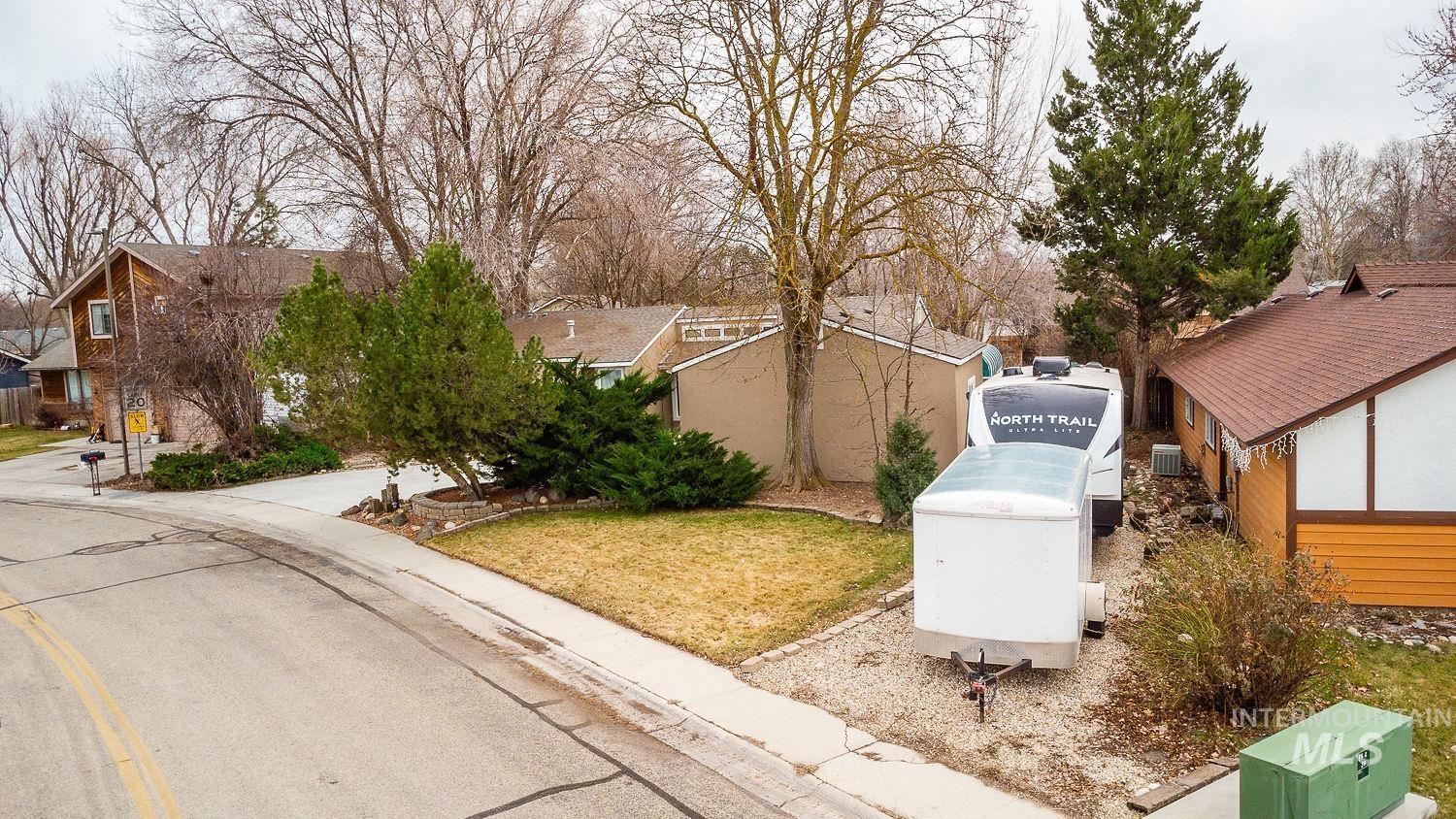 5539 W Waterwheel Dr Property Photo 2