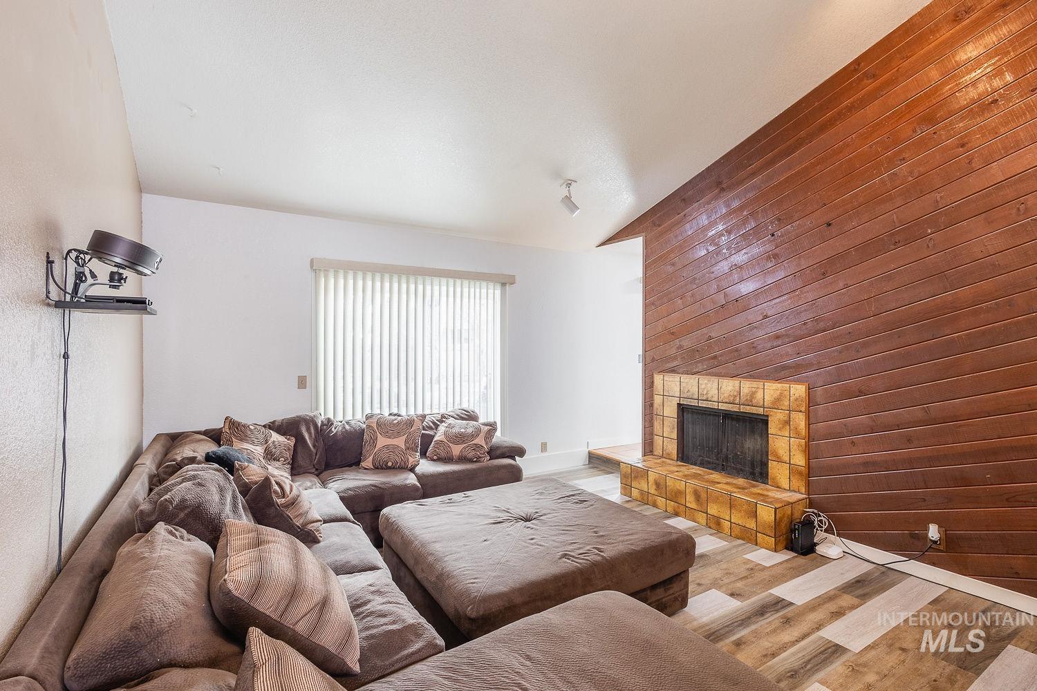 5539 W Waterwheel Dr Property Photo 7