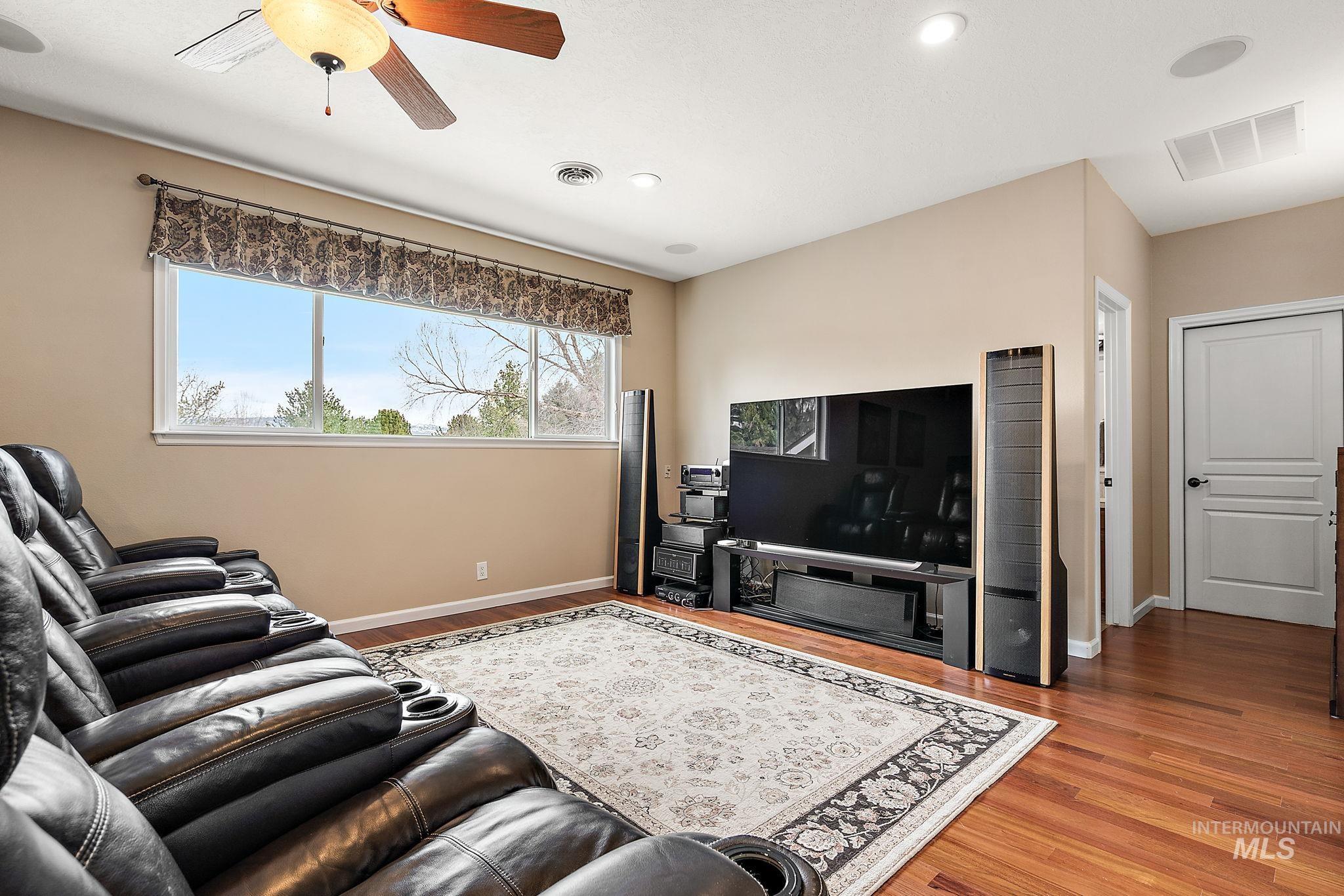 2492 N Pronghorn Ln Property Photo 31