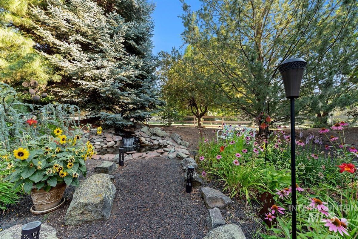 2492 N Pronghorn Ln Property Photo 37